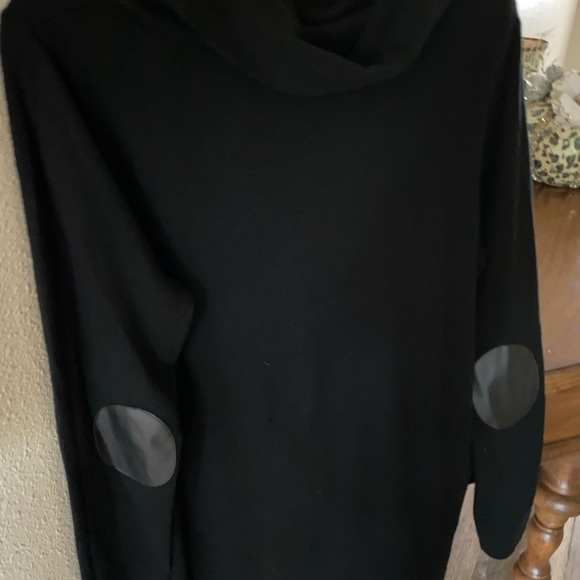 Black turtleneck tunic sweater w/faux leather patches on elbows. - Picture 4 of 5